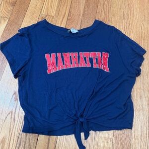 Women’s H&M Cropped Manhattan T Shirt Size Medium Brand New